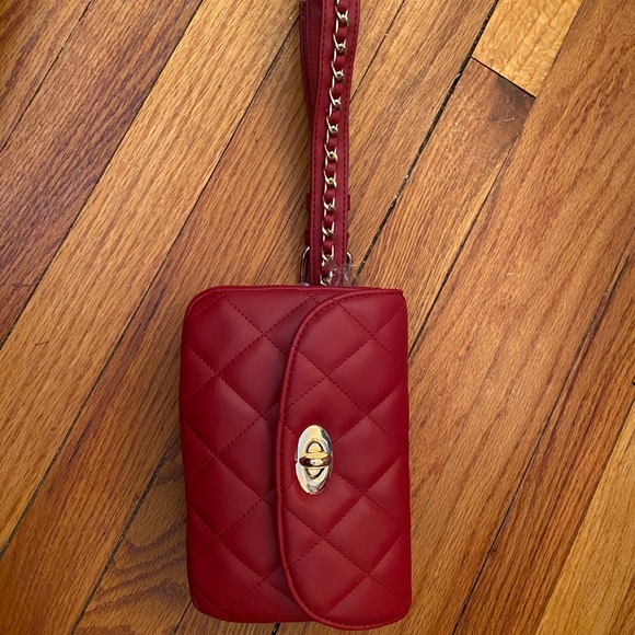 Forever21 Red Fanny Pack NWT - Picture 3 of 6